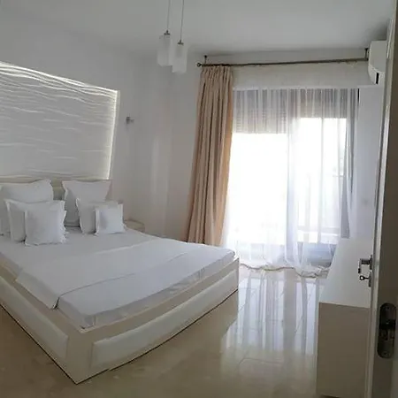 Appartement Sophia Sunrise Seaview Serviced