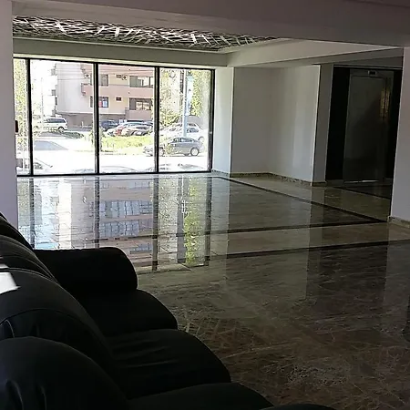 Apartamento Sophia Sunrise Seaview Serviced *