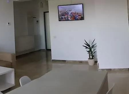 Sophia Sunrise Seaview Serviced Apartamento *