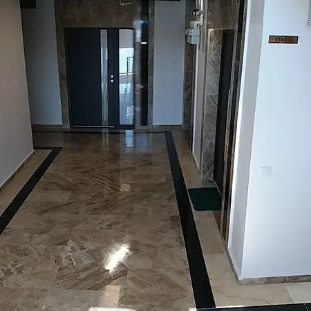 Sophia Sunrise Seaview Serviced Apartamento *